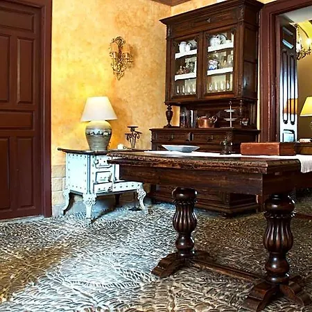 El Palacio Hotel 2*